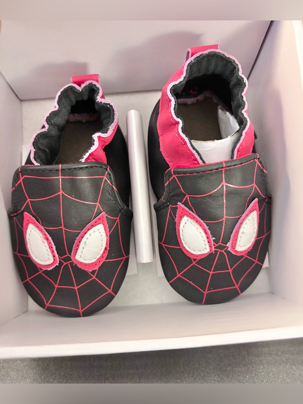 NWT Robeez Marvel Spiderman Miles Morales shoes size 0-6 months